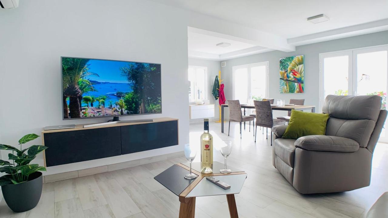 Casa Solaris At Anfi Beach With Private Terrace, Pool & Netflix Βίλα Arguineguin Εξωτερικό φωτογραφία